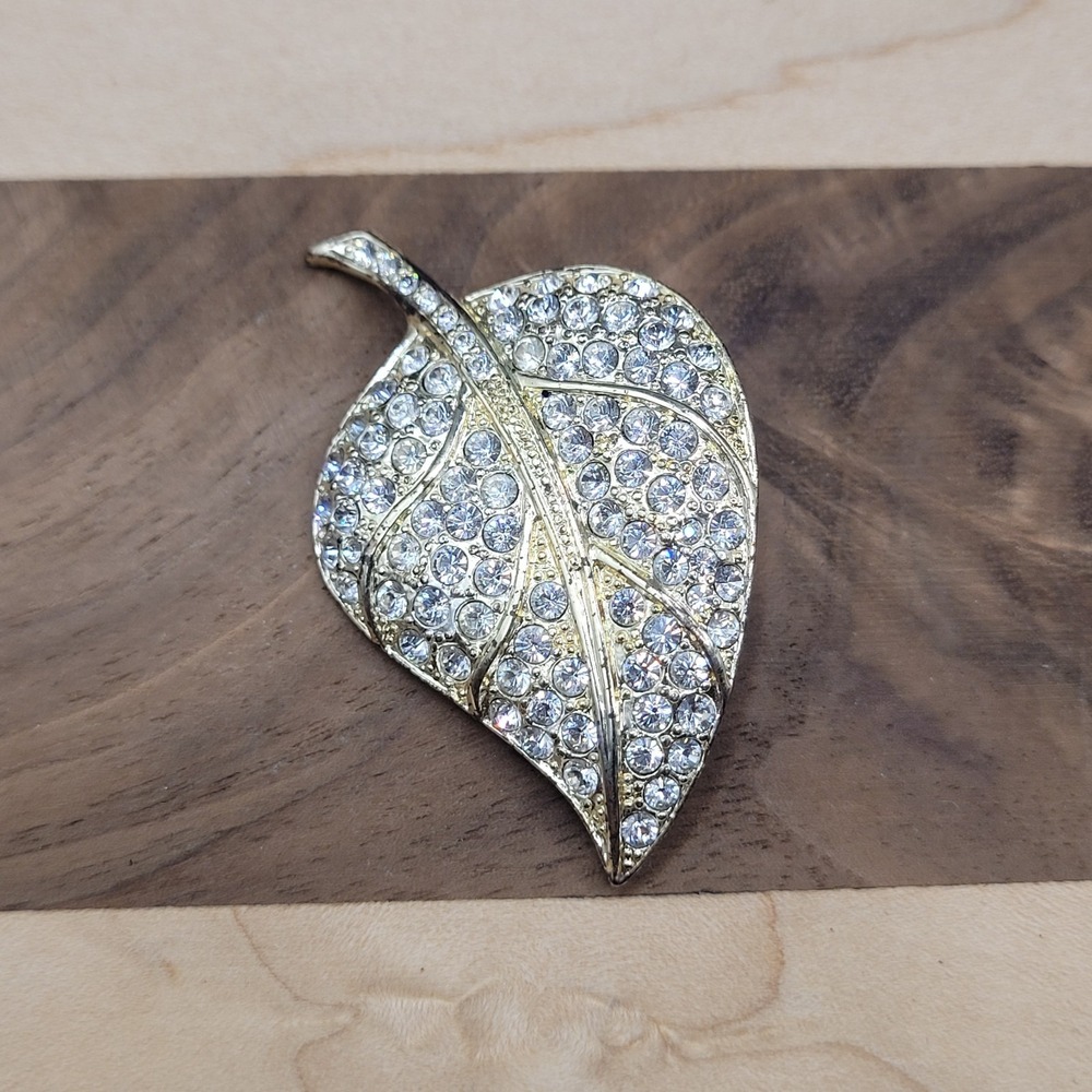 Vintage‎ Pave Rhinestone Gold Tone Leaf Brooch Pin